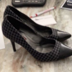 Adrienne Vittadini  pumps